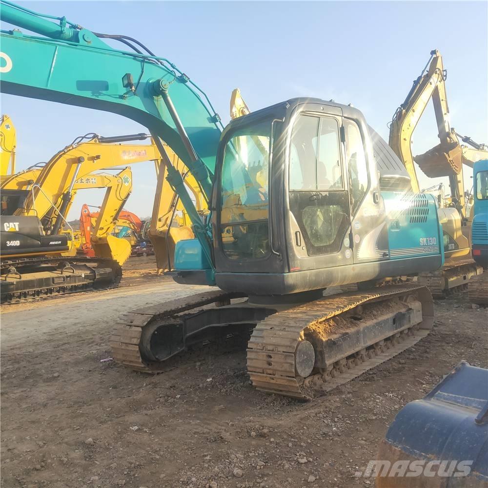 Kobelco SK130 Excavadoras sobre orugas