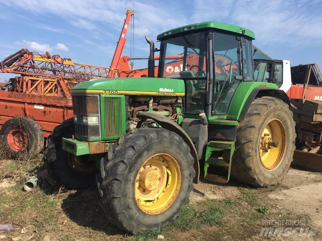 John Deere 7700 Tractores