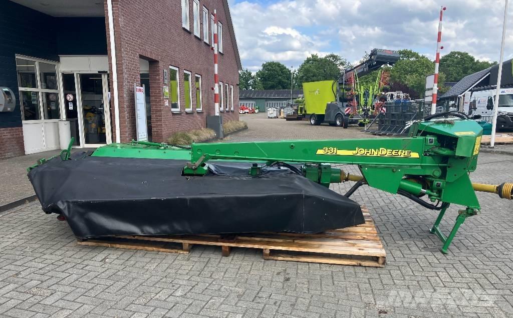 John Deere CC0331 Podadoras