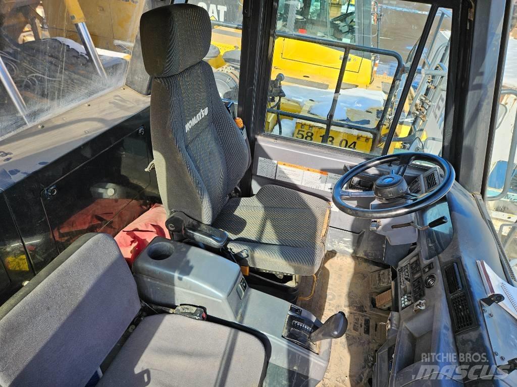 Komatsu HD465-7EO Vehículos compactos de volteo