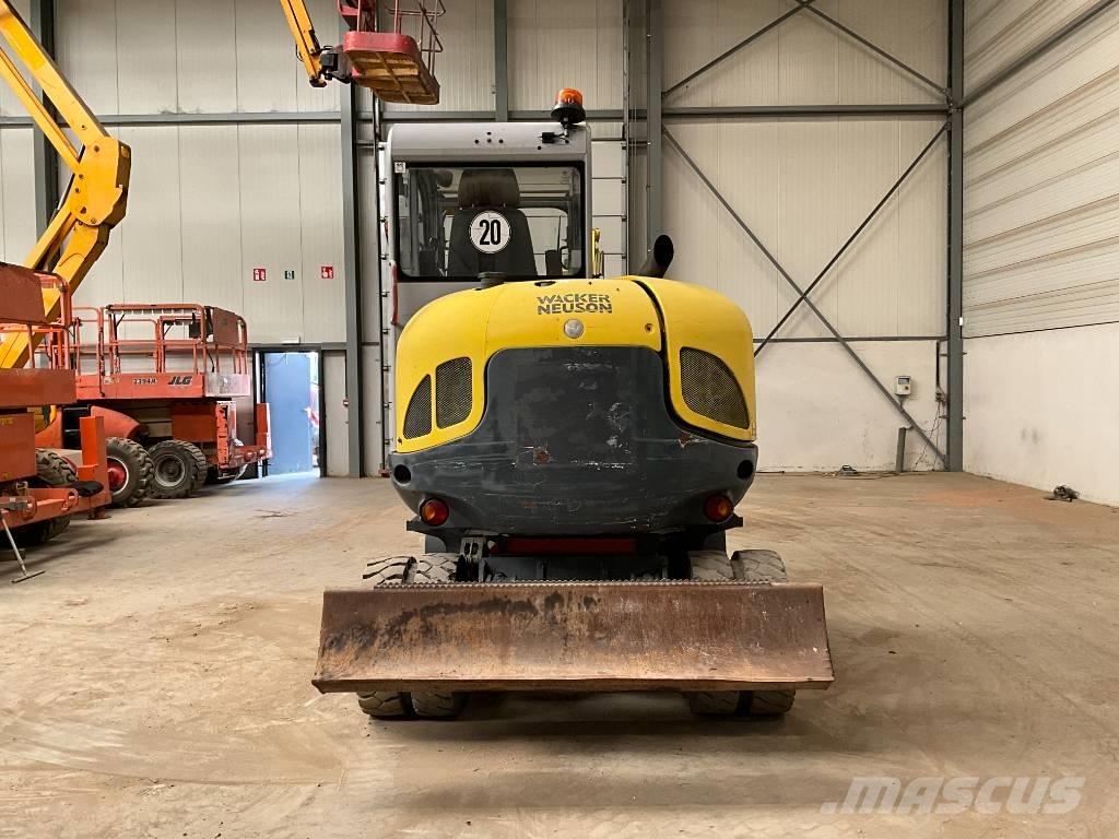 Neuson 6503 WD Excavadoras de ruedas