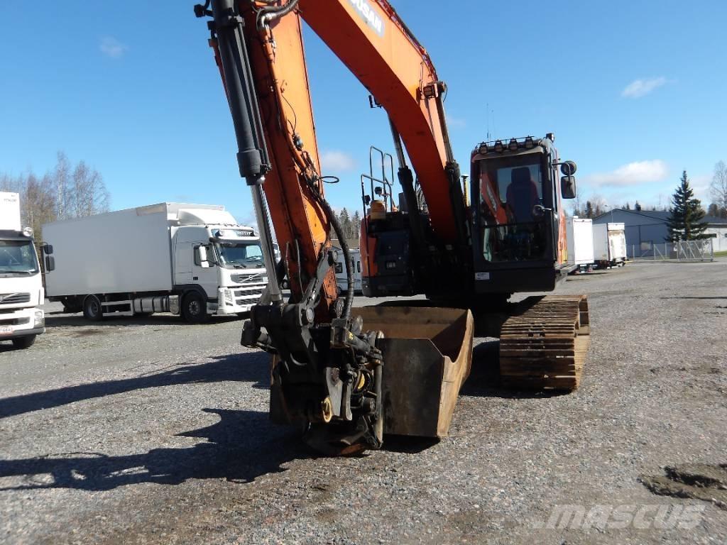 Doosan DX 235 LCR Excavadoras sobre orugas