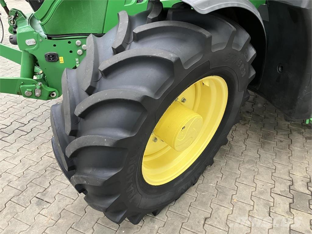 John Deere 6145R Tractores