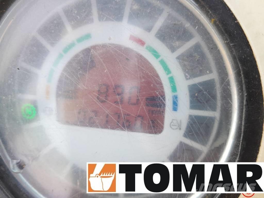 JCB 6 TST Vehículos compactos de volteo