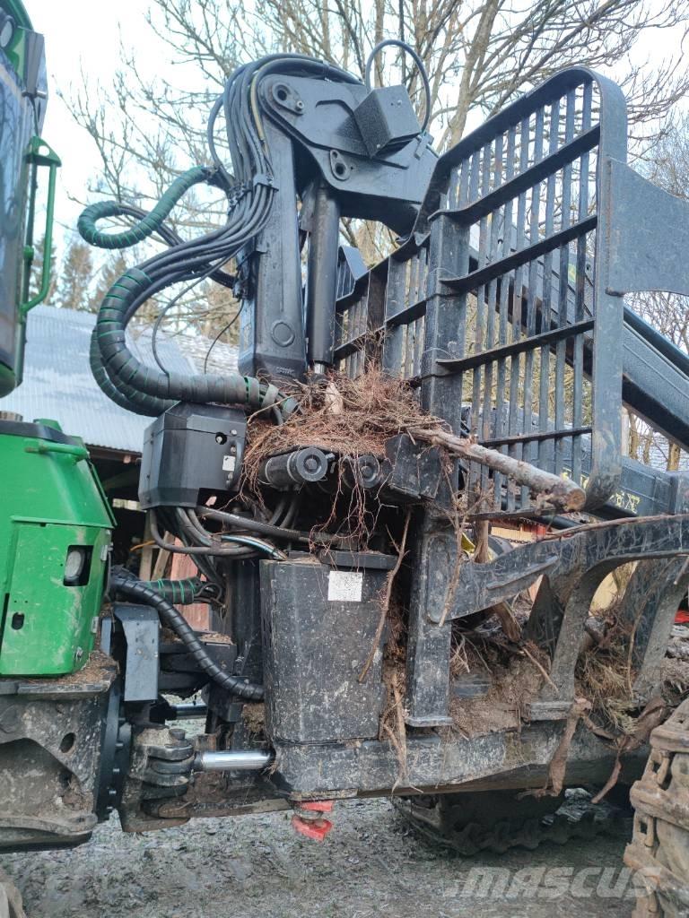 John Deere 1110 E Transportadoras