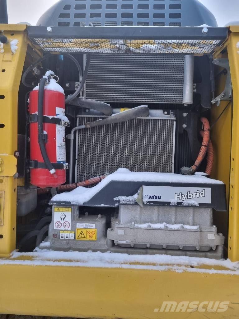 Komatsu HB 215 LC-2 Excavadoras sobre orugas