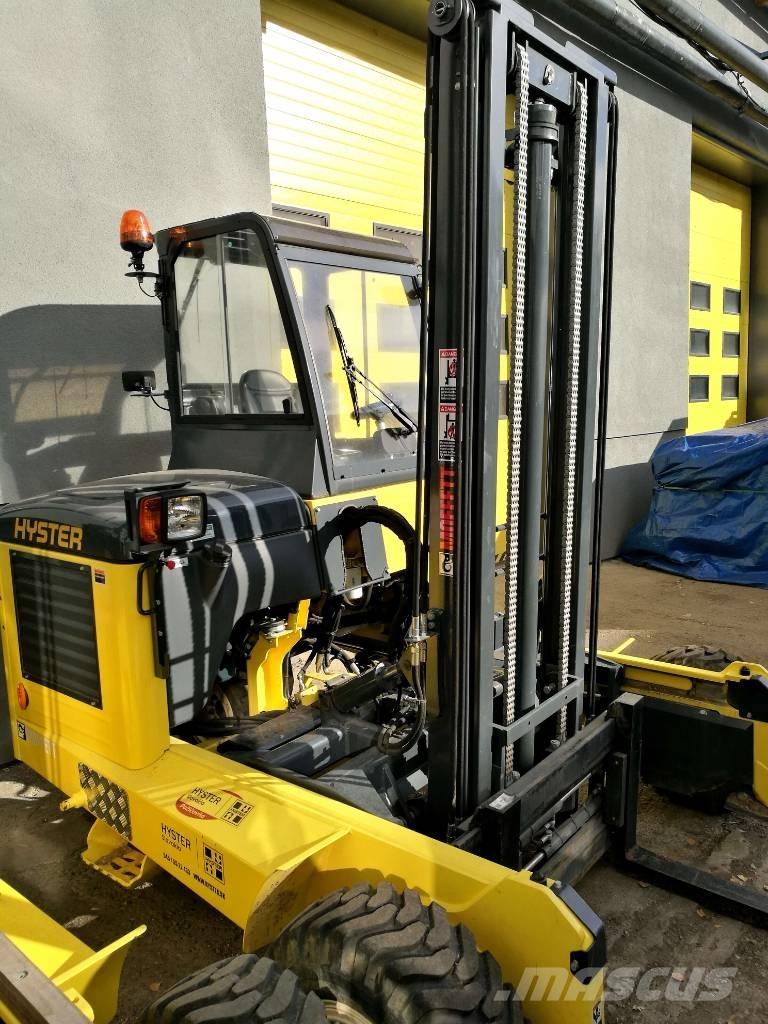 Moffett M8 35.3 Montacargas todo terreno