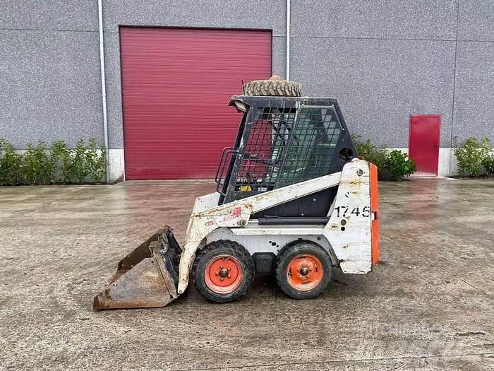 Bobcat S70 Cargadoras sobre ruedas