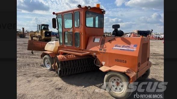 Broce KR 350 Barredoras