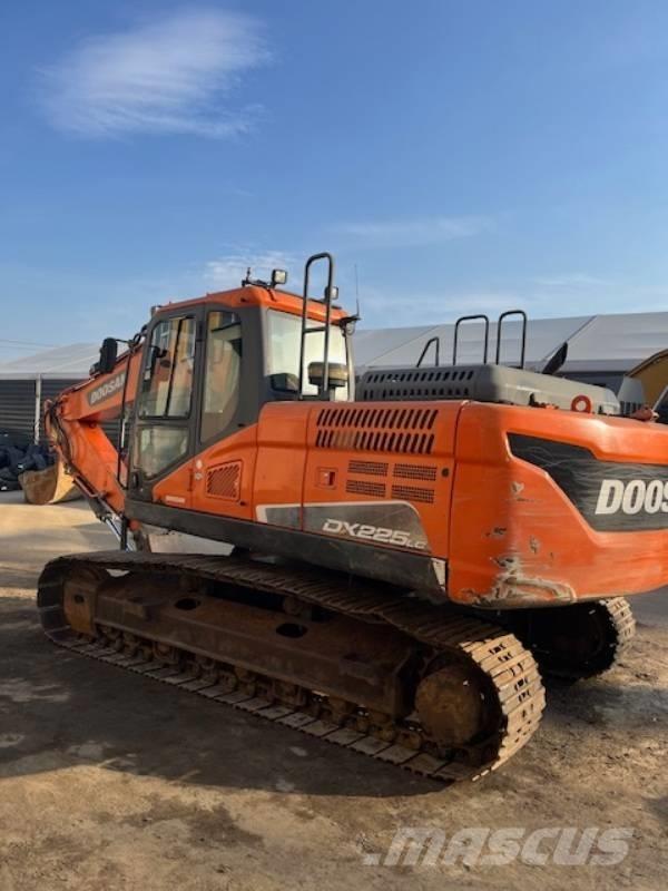 Doosan DX 225 LC-5 Excavadoras sobre orugas