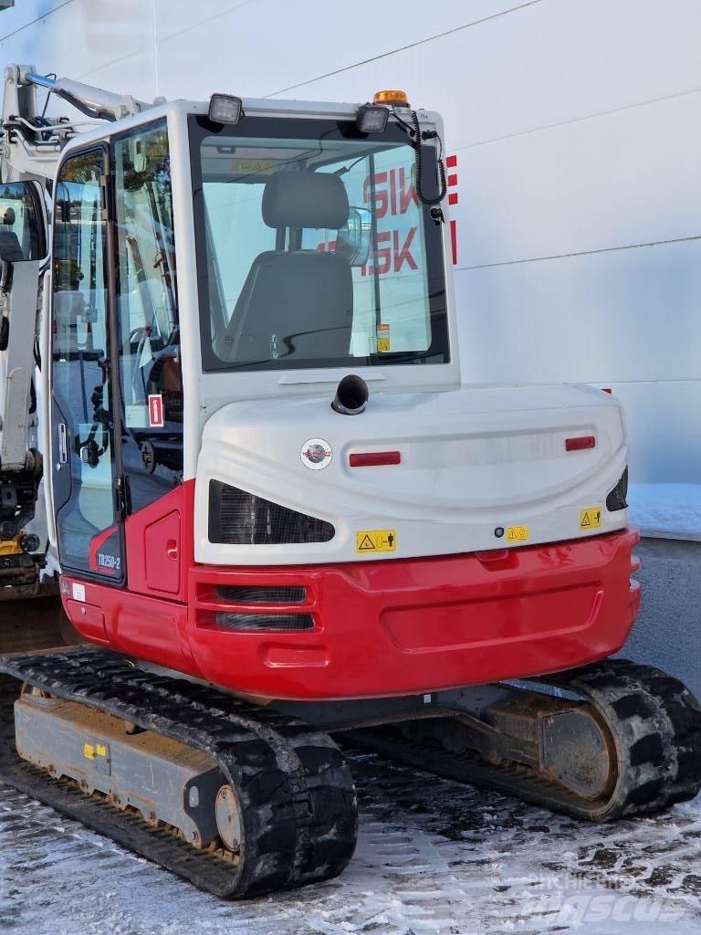 Takeuchi TB 250 Miniexcavadoras