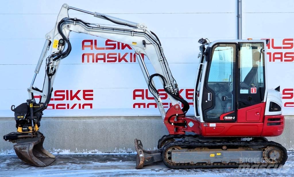 Takeuchi TB 250 Miniexcavadoras