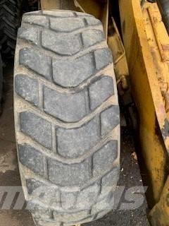 CAT 910 Cargadoras sobre ruedas