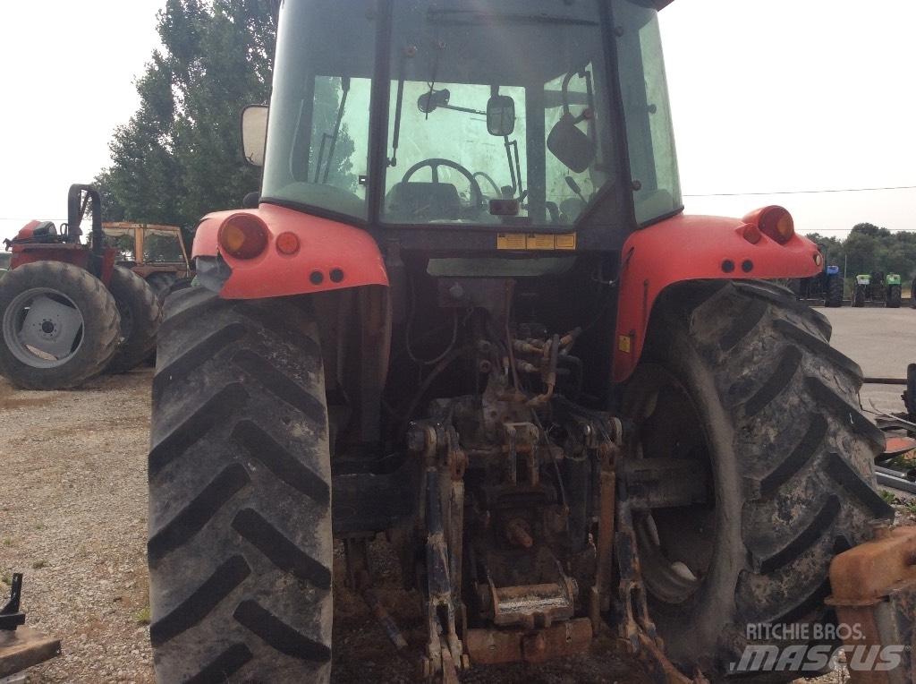 Massey Ferguson 5435 Tractores