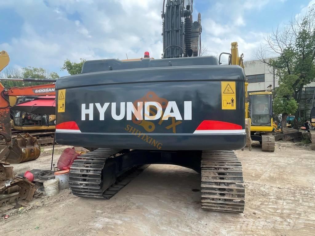 Hyundai Robex 220 Excavadoras sobre orugas