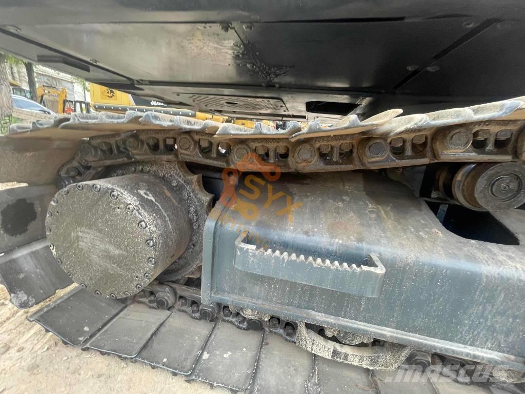 Hyundai Robex 220 Excavadoras sobre orugas