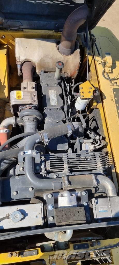 Komatsu PC 210-8 Excavadoras sobre orugas