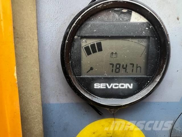 Haulotte HA 12 IP Plataformas con brazo de elevación manual