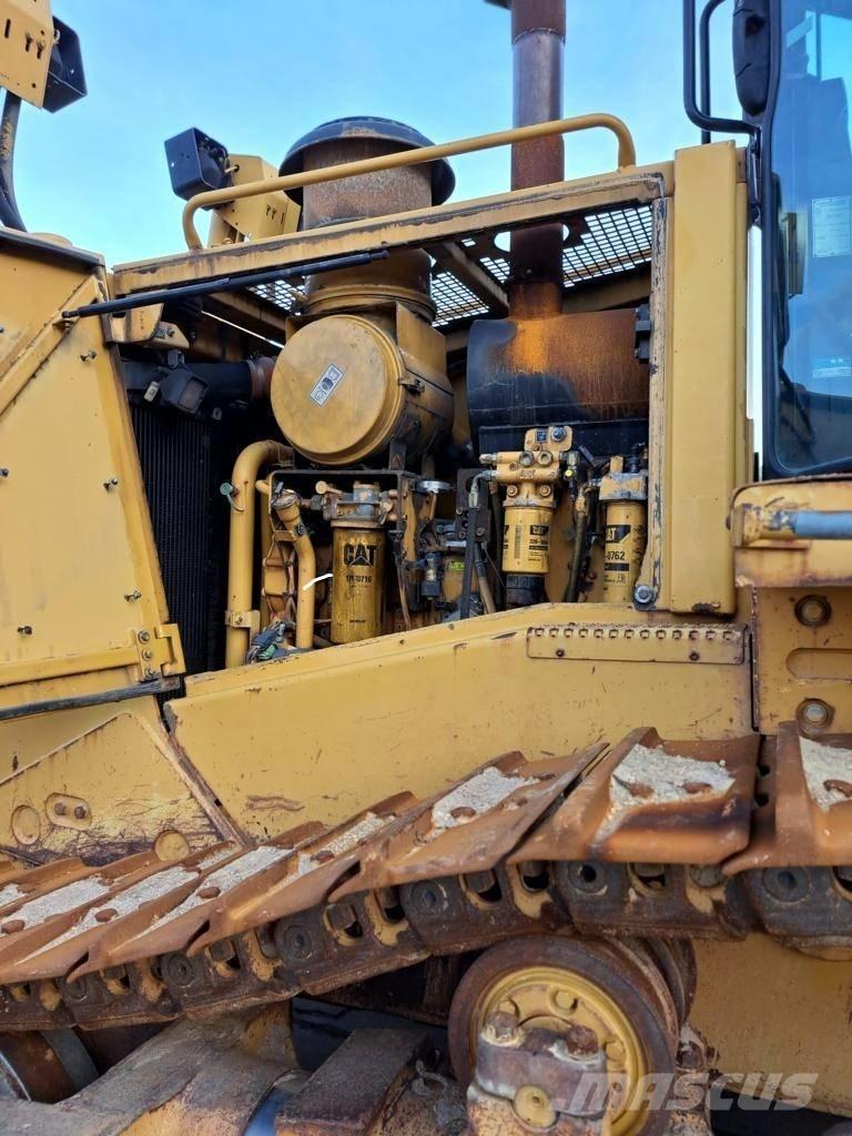 CAT D 8 T Buldozer sobre oruga