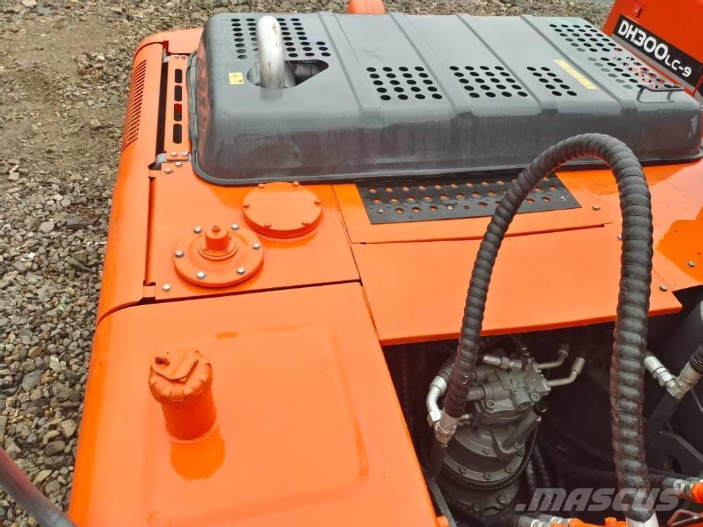 Hitachi ZX 200 Excavadoras sobre orugas