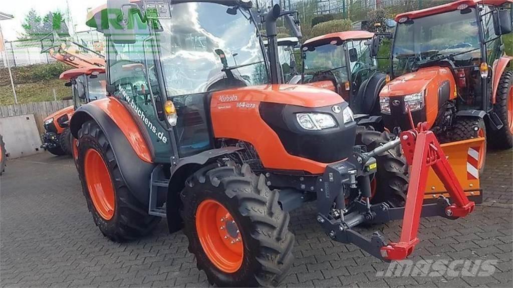 Kubota m4073 cab Tractores