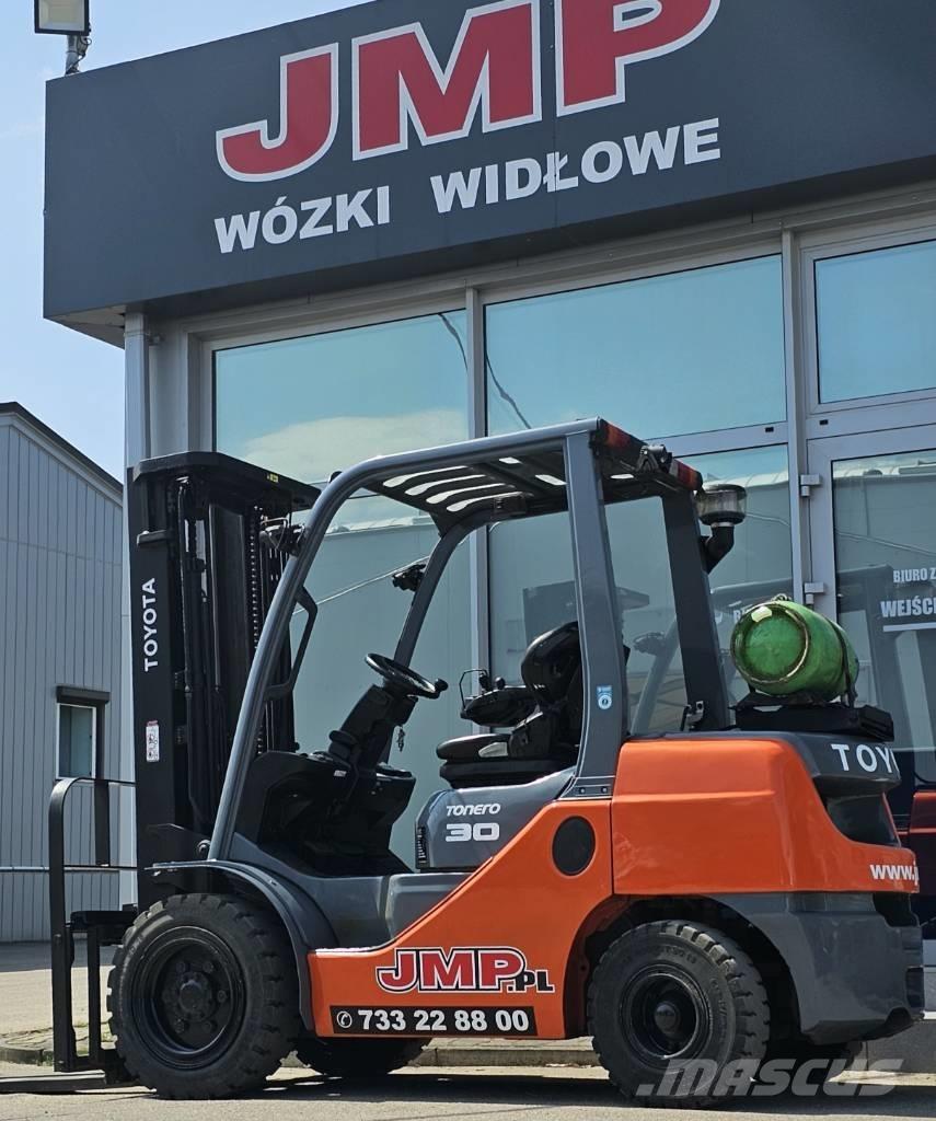 Toyota 8 FG 30 F Camiones LPG