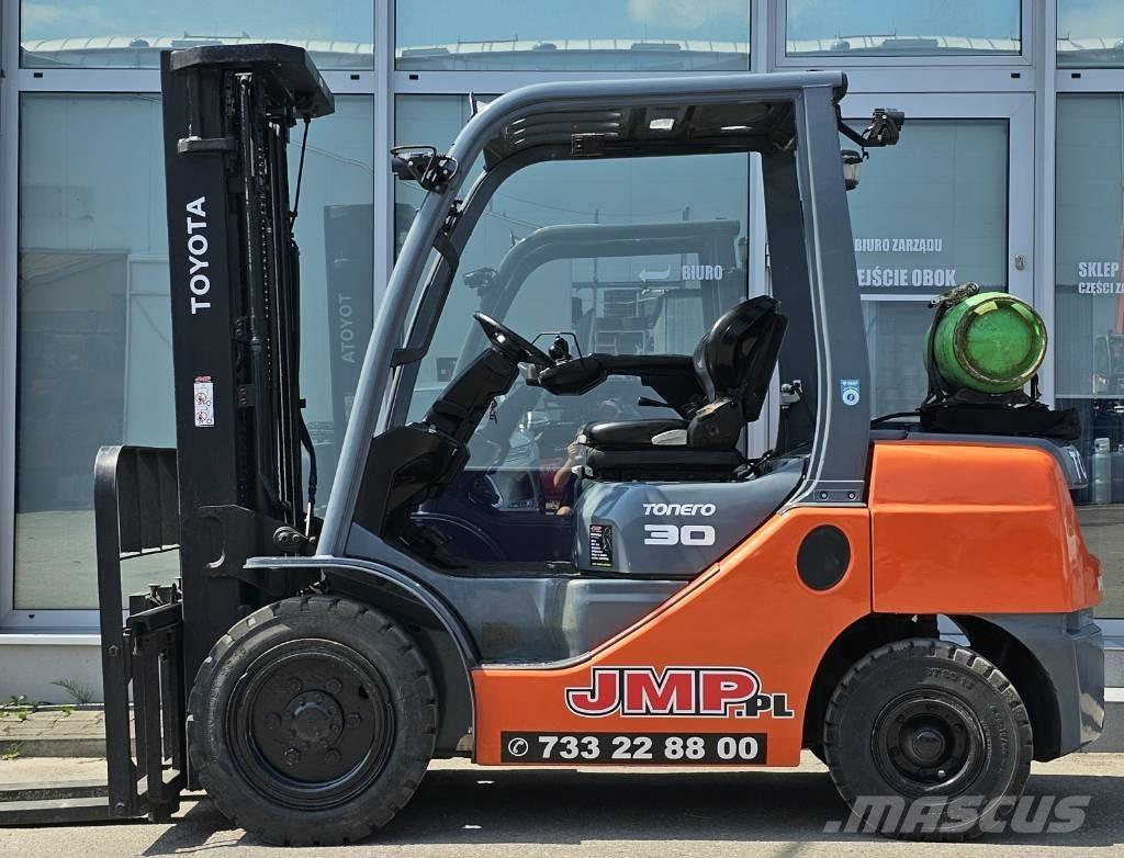 Toyota 8 FG 30 F Camiones LPG