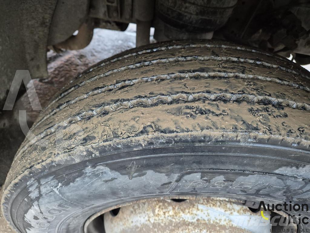 MAN 14.224 Camiones de cama baja