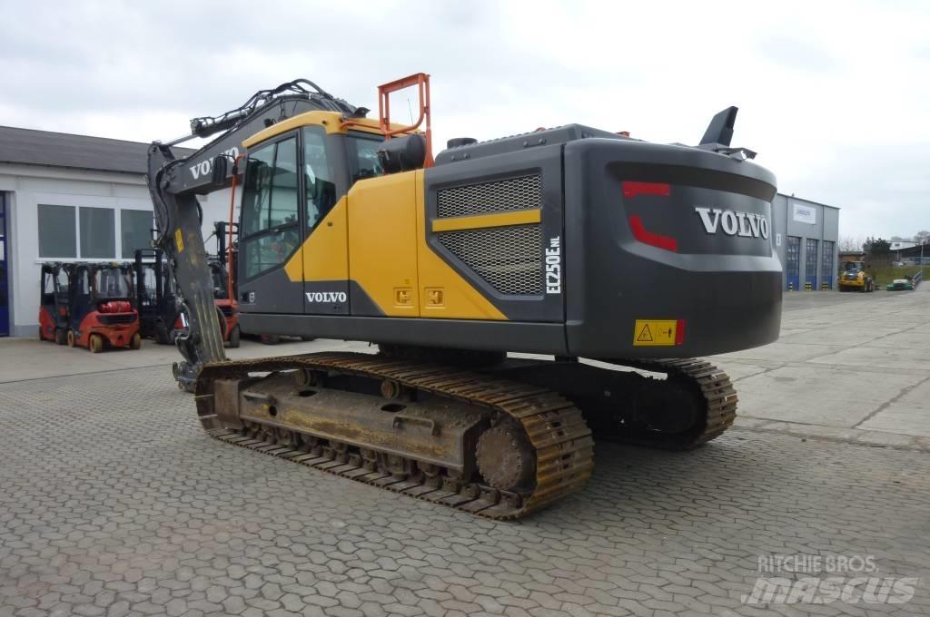 Volvo EC250ENL Excavadoras sobre orugas