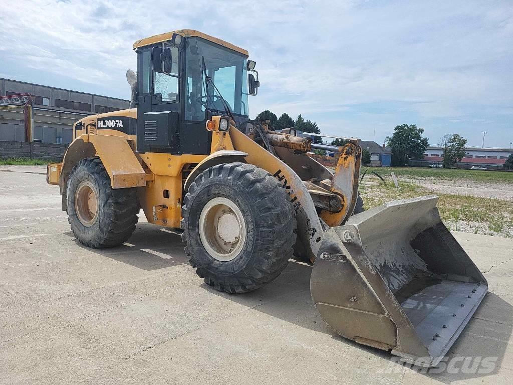 Hyundai HL 740-7 A Cargadoras sobre ruedas