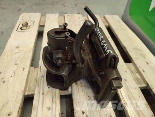 Steyr 6145 (H51700-KU1) hook Cabina