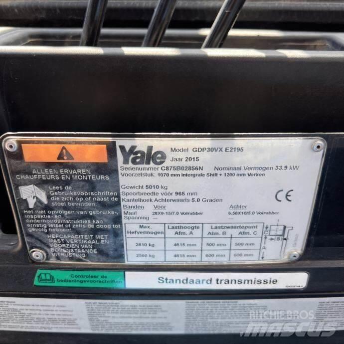 Yale GDP30VX Camiones diesel