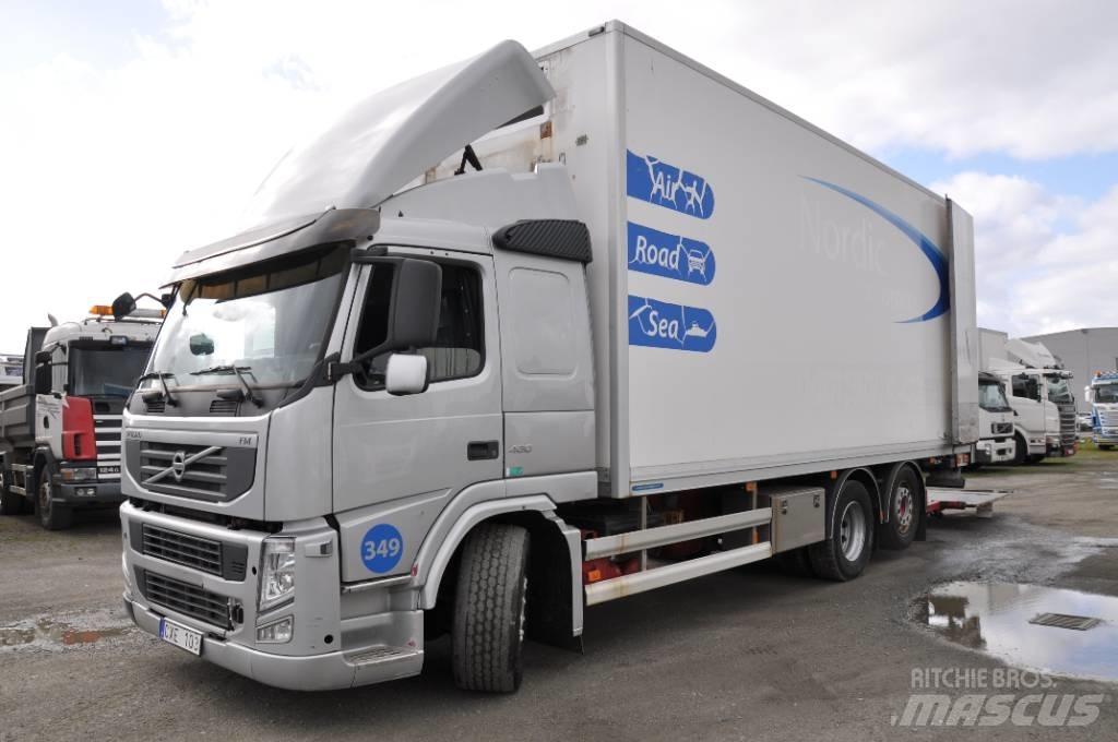 Volvo FM 6X2 Camiones con caja de remolque