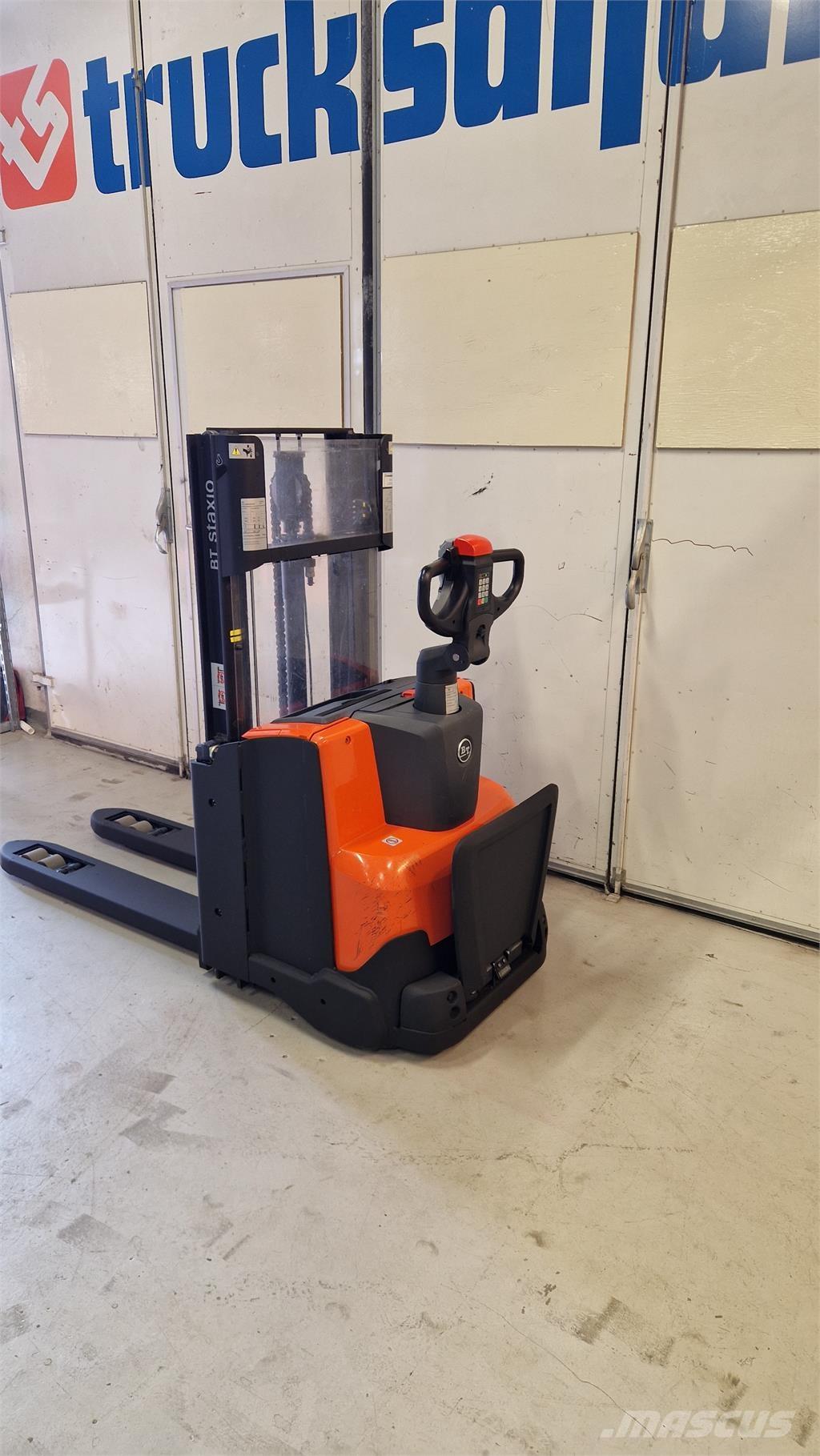 BT SWE200D Apiladoras eléctricos