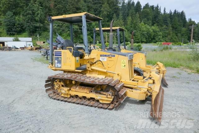 Komatsu D21P-8EO Buldozer sobre oruga