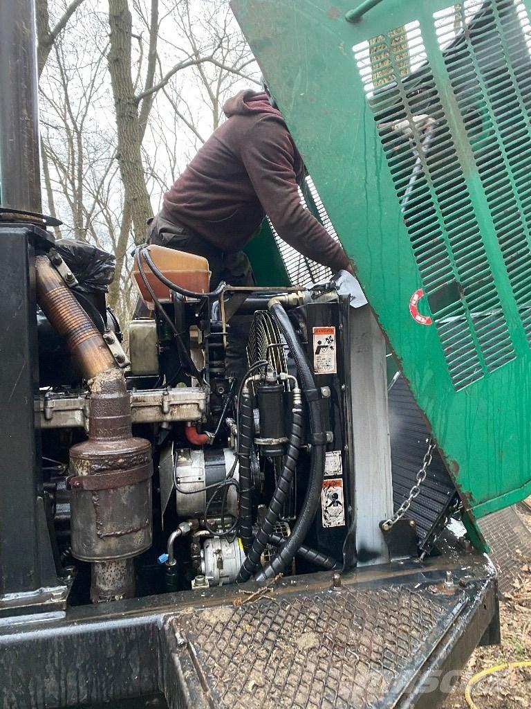 Timberjack 1410 B Transportadoras