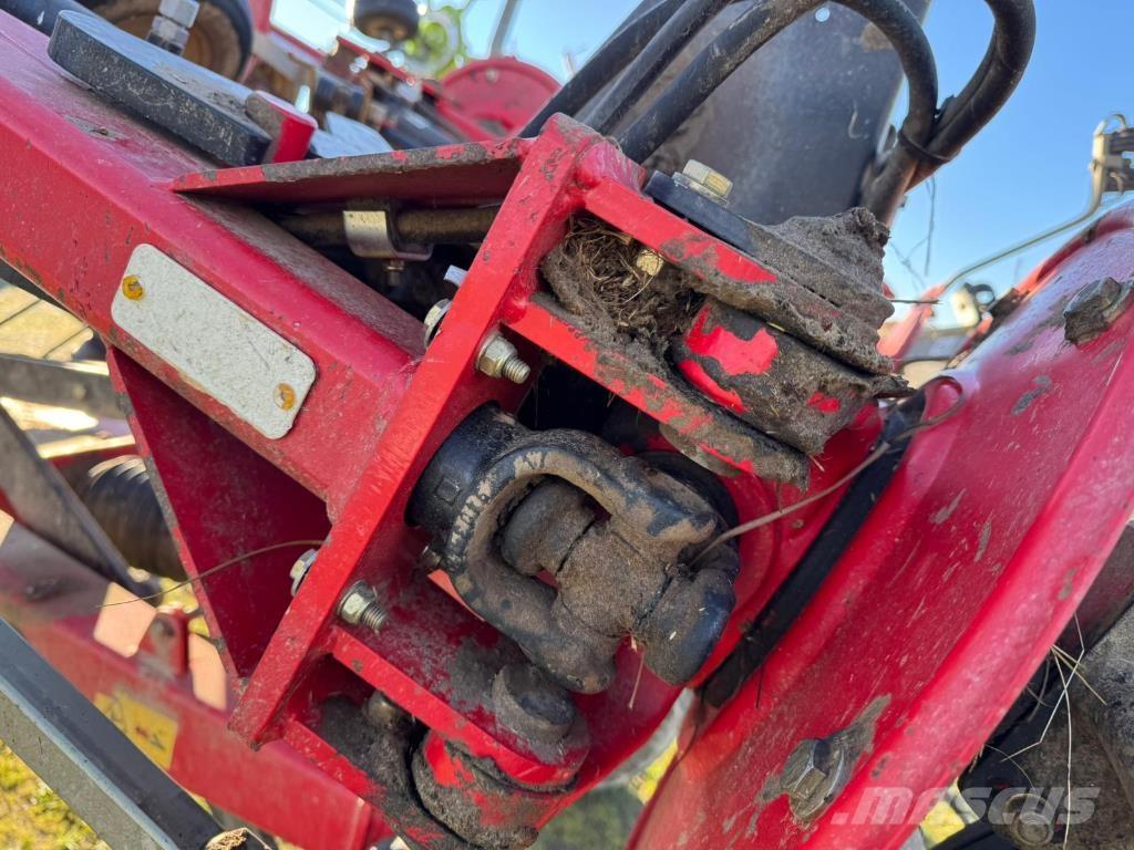 Fella TH901 trans Rastrilladoras y rastrilladoras giratorias