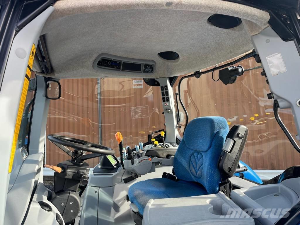 New Holland T7060 Tractores