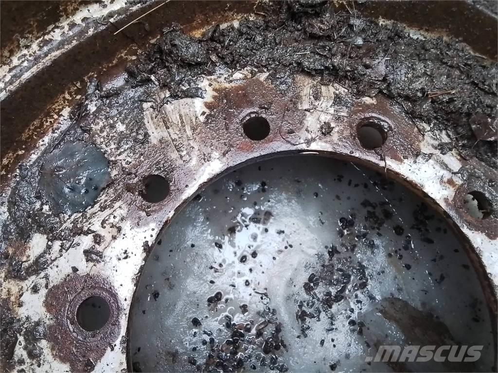 Valmet 890 26x26,5 Llantas