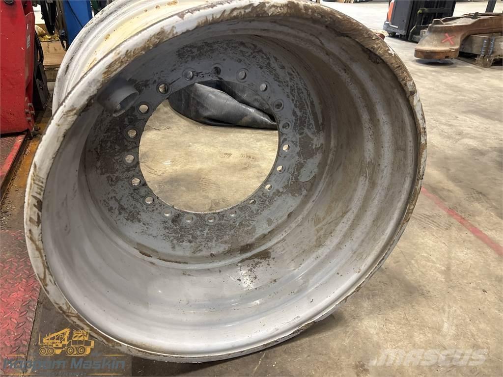 Komatsu 951 23x34 Llantas