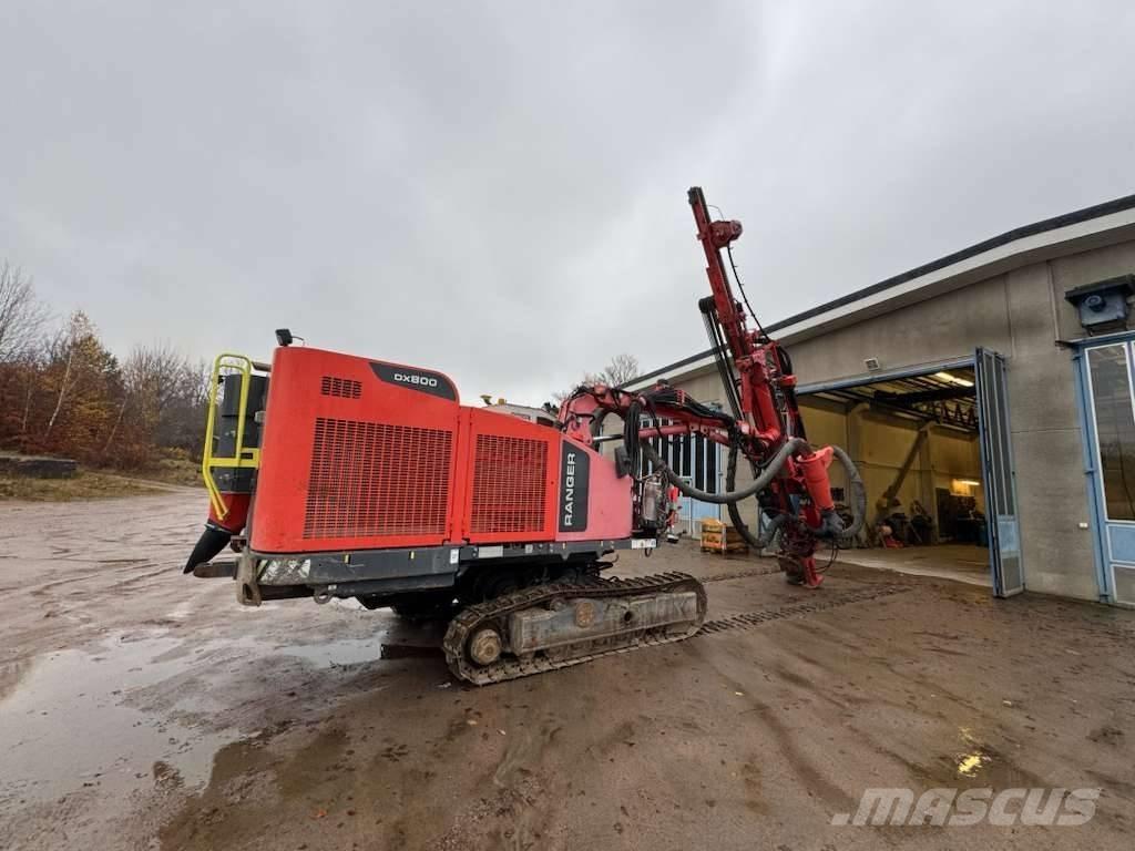 Sandvik DX800 Perforadora de superficie