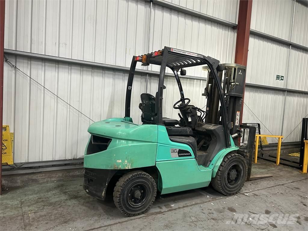 Mitsubishi FD30NT Camiones diesel