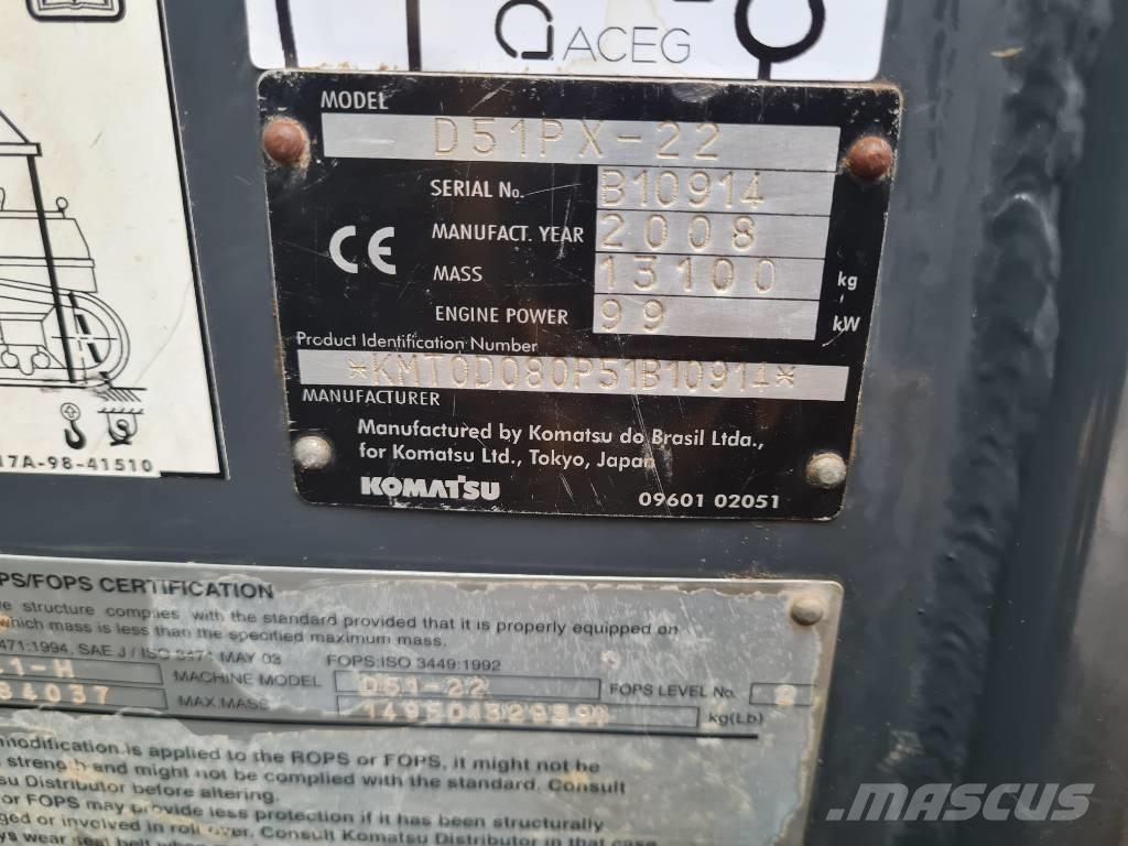 Komatsu D51PX-22 Buldozer sobre oruga