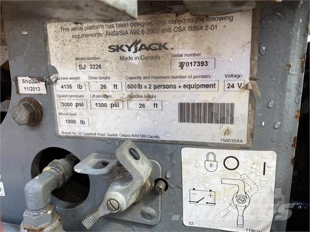 SkyJack SJ III 3226 Plataformas tijera
