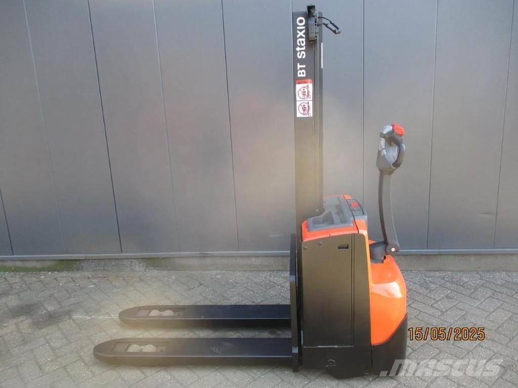 BT SWE 080L Montacargas manual