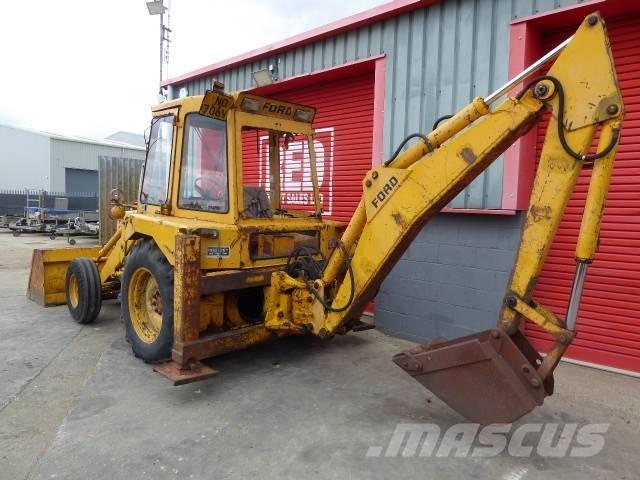 Ford 550 Retrocargadoras