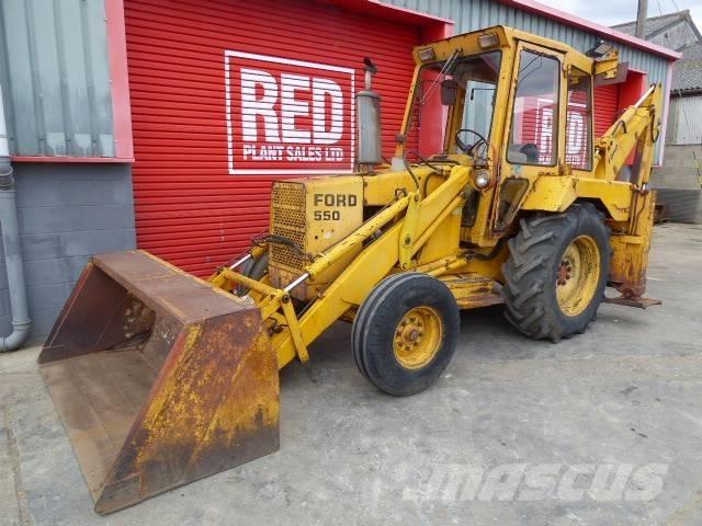 Ford 550 Retrocargadoras