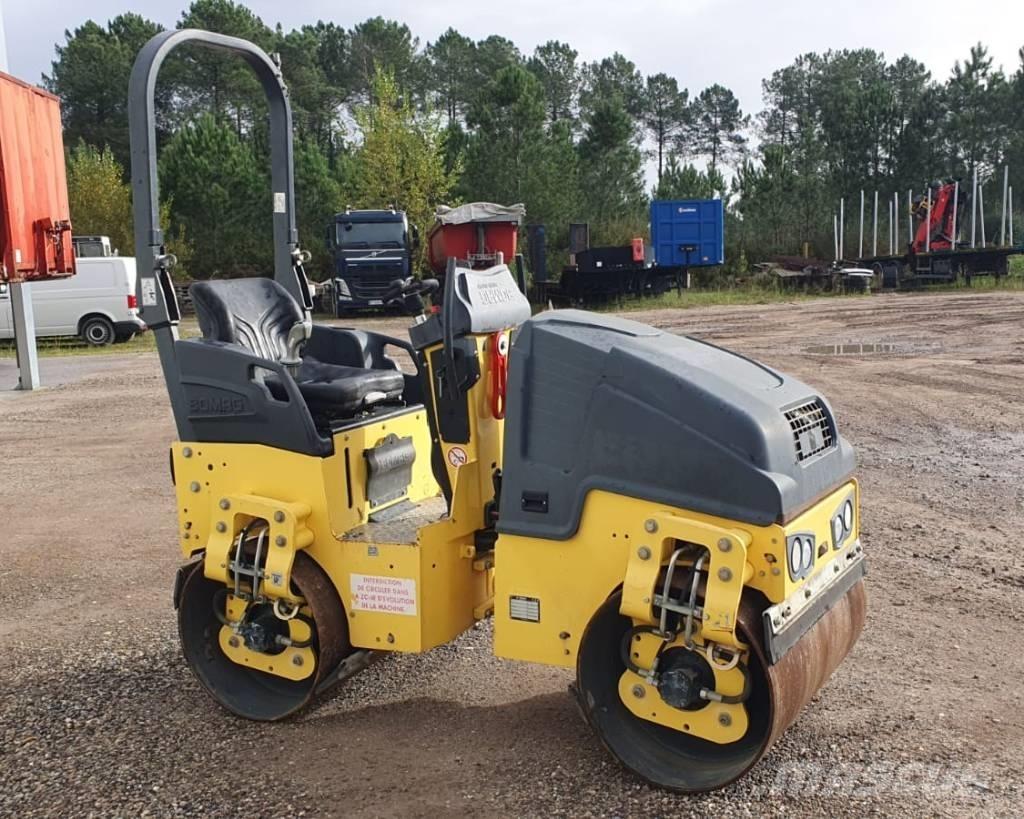 Bomag BW 100 AD M-5 Rodillos de doble tambor