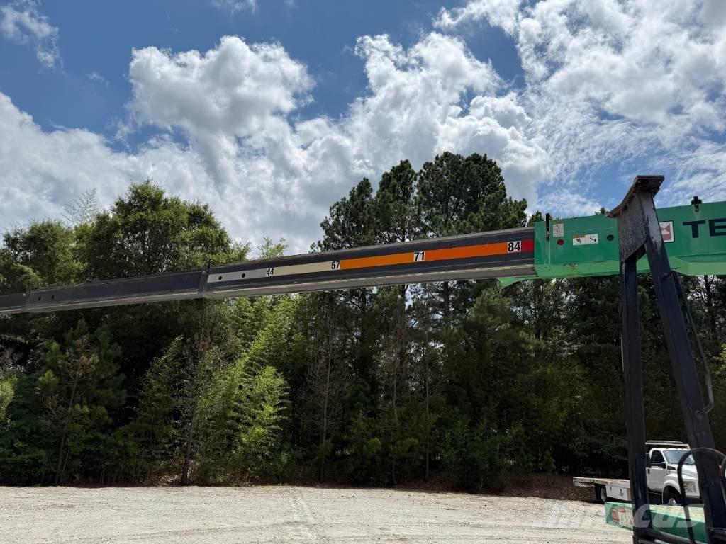 Freightliner M2 Grúas de oruga