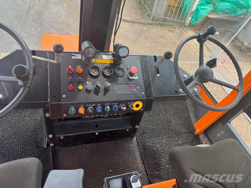 Dynapac CS 142 Rodillos de doble tambor